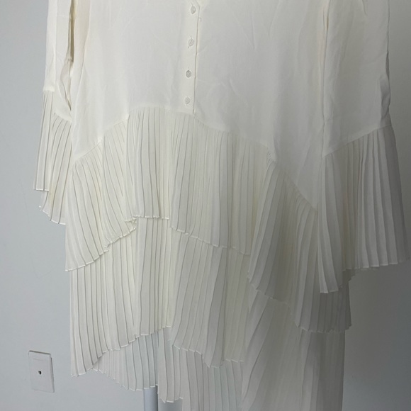 Flowy Zara Blouse — size S! - Picture 4 of 6